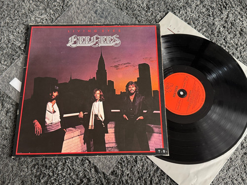Living eyes bee gees - bee,
