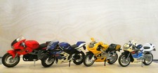 Suzuki GSXR 1000, 750 SRAD, TL 1000 Konvolut 1:18 Modelle