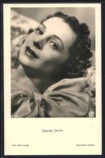 Schauspielerin Bordy Bella mit Riesenschleife, Ansichtskarte 