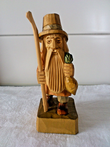 Geschnitzte holzfigur - geschnitzte,