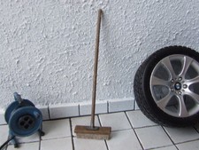Broom for Workshop, Gas