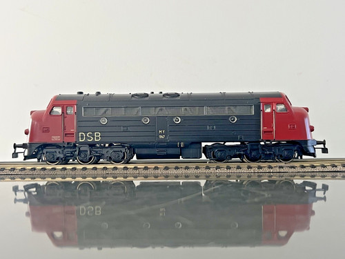 Locomotive diesel dsb - diesel,