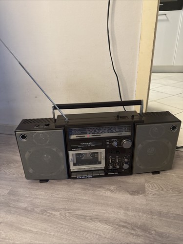 Stereo radio cassette - stereo,