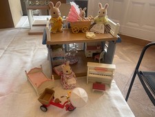 SYLVANIAN FAMILIES HAUS KLAVIER BETT 2x HASEN FAMILIE TISCH ZUBEHÖR FAHRRAD