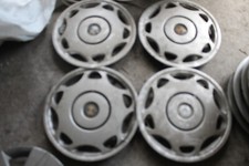 4 x BMW 36.13-1180104 15 ZOLL RADKAPPEN, KAPPEN