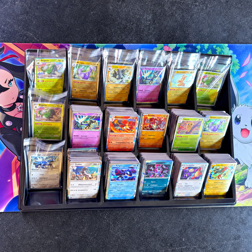 Pokémon holo reverse - &,