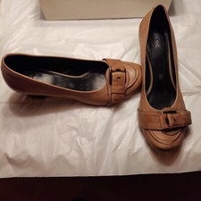 MARC Pumps Leder Echtleder Soft Walk Gr. 39 beige