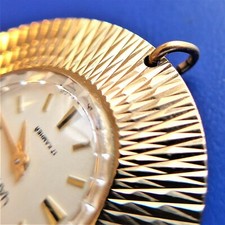 hübsche DAMEN ANHÄNGERUHR