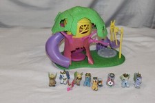 Filly Pferde Baumhaus mit