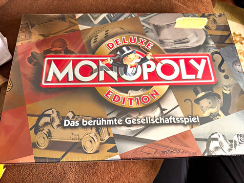 Hasbro monopoly deluxe - hasbro,