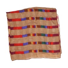 Fisba Stoffels, Halstuch