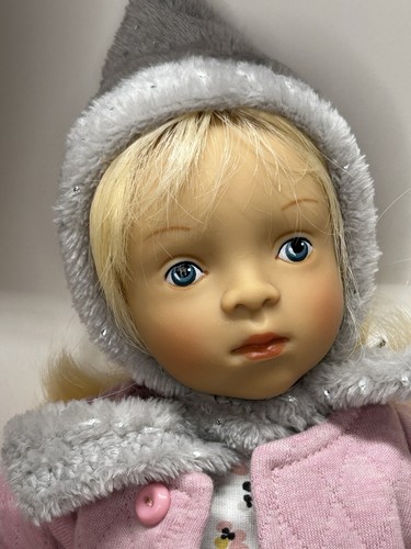 Puppe doll ava peticollin - doll,