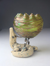 Kralik Veined Green Iridescent