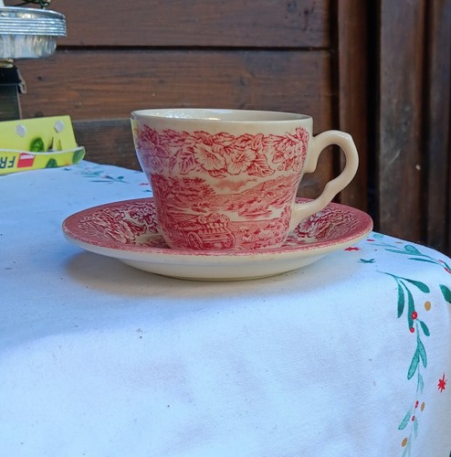 Alte tasse mit untertasse - tasse,