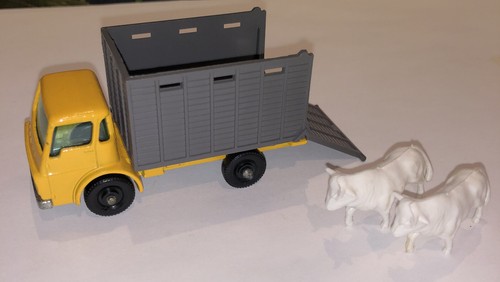 Matchbox lesney cattle - no, 37