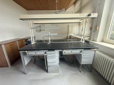 KaVo EWL 4er Arbeitstisch  mit Lampen und Absaugung