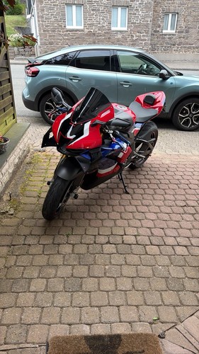Honda cbr 1000 sp - honda,