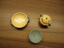 Altes Puppengeschirr aus Holz für Puppenstube aus den 1950/1960er Jahren