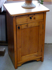 Nachttisch, Schränkchen