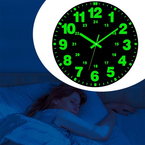 Leuchtende wanduhr leuchtet - leuchtende, im