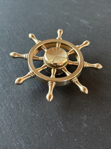 Fidget spinner aus messing - fidget,