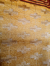 GOLDENES KELCHVELUM MIT