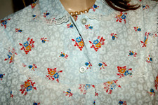 Neu! Hellblaues Vintage Negligee* Nachtkleid geblümt feine Spitze charmant 40/42