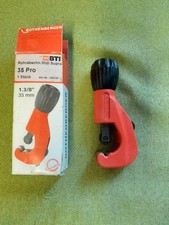 Rothenberger Rohrabschneider 6-35 mm,  3/8 35mm, 1/4 6mm für Stahl und Kuper/Al