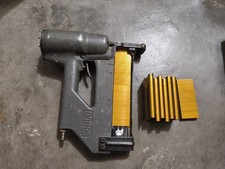 Senco Druckluftnagler mit