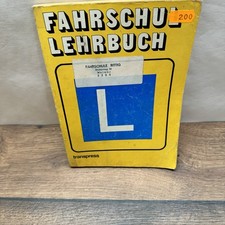 Fahrschule Lehrbuch –