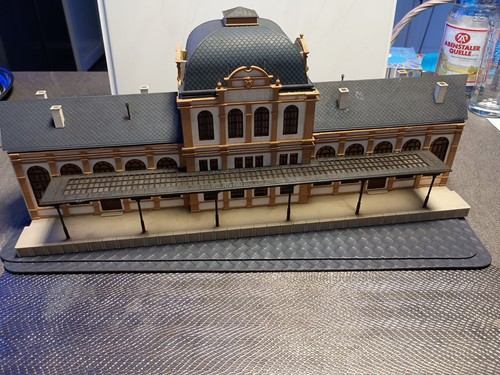 Eisenbahn modellbau bahnhof - modellbau,