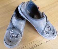 Superfit Hausschuhe Gr. 31 grau Fußball-Motiv Weite Mittel IV