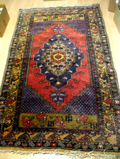 Schöner  echter Orientteppich