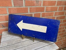 Altes Blechschild/Verkehrszeichen,Pfeil, Garage,Oldtimer,Straßenschild