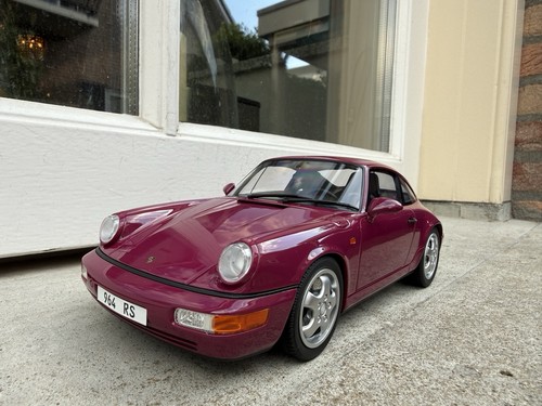 Porsche 911 964 - 1:18, carrera