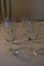 6 alte Weingläser mit graviertem Muster