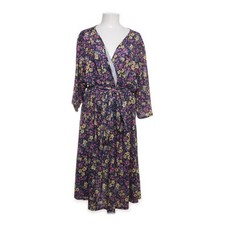 Yours London, Wickelkleid