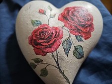 Weisses Herz Mit Rose Deko