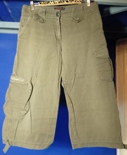 Olivgrüne Hose,  Antera