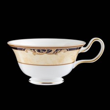 Teetasse mit Gebrauchsspuren -