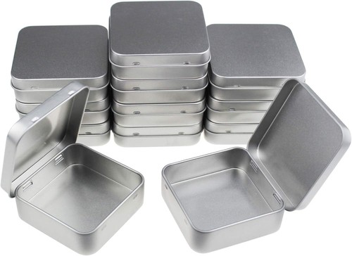 Quadratische leere metalldosen - leere,
