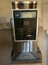 WMF Touch Select Kaffee Vollautomat Topping und Kakaopulver In Silber