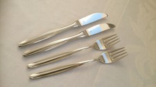 WMF Stuttgart Cromargan Menü Besteck 2 Personen Messer Gabel 4 TLG Neuwertig