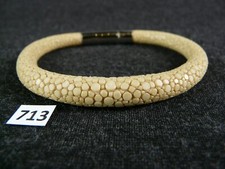 713) Rochenleder Armband mit