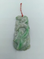 Handgeschnitzter Jadestein-Anhänger