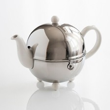 Teekanne Cosy 1,3 Liter Porzellan mit Isolierhülle aus Metall silber  Kugel TOP!