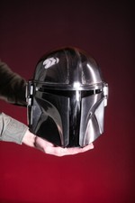 Helm mit Innenfutter und