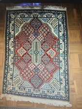 Teppich/Läufer. Maße lang 120 cm. Breit 80 cm . Gut erhalten.