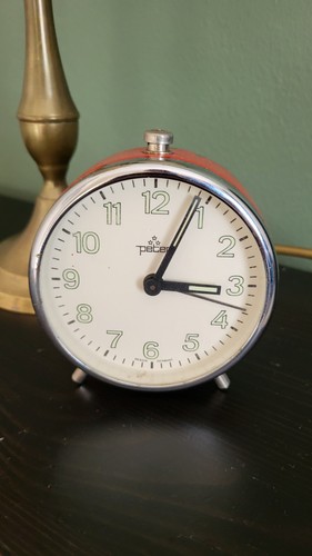 Wecker uhr vintage aufzieh - vintage, rot