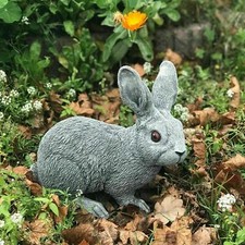 Steinfigur grosser Feldhase